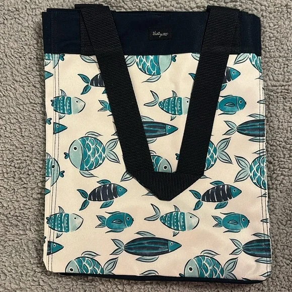Thirty-One Essential Storage Tote in Finny Friends

New in original package - Picture 2 of 3